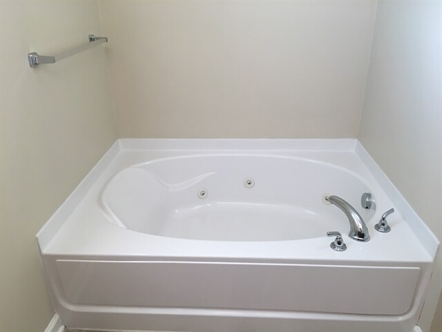 Building Photo - 715 Canyon Dr