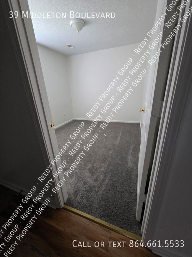 Building Photo - 39 Middleton Blvd