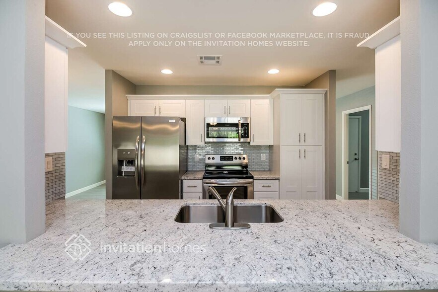 Building Photo - 3516 S Juniper St