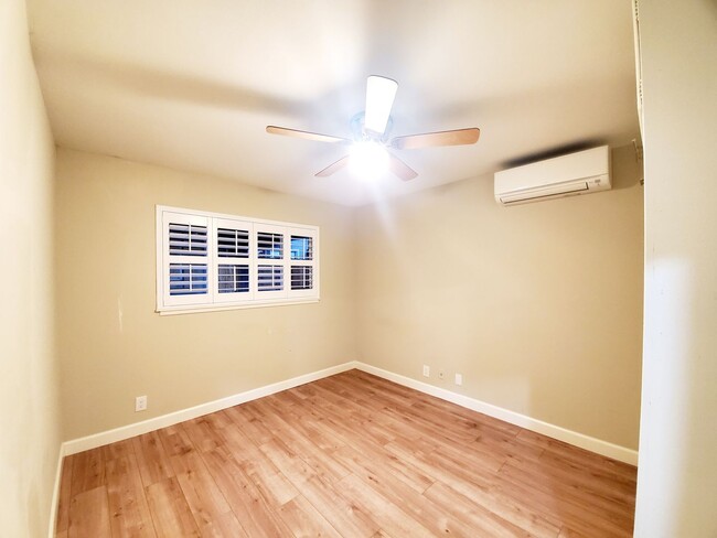 Building Photo - 2 bedroom home with garage, solar power, A...