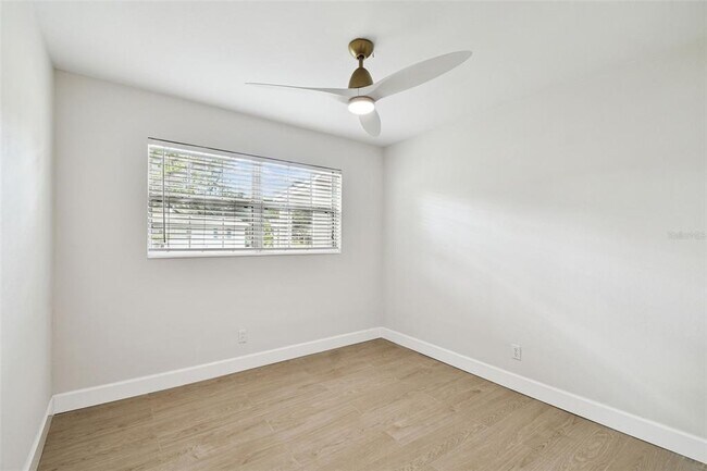 Building Photo - 4602 S Renellie Dr