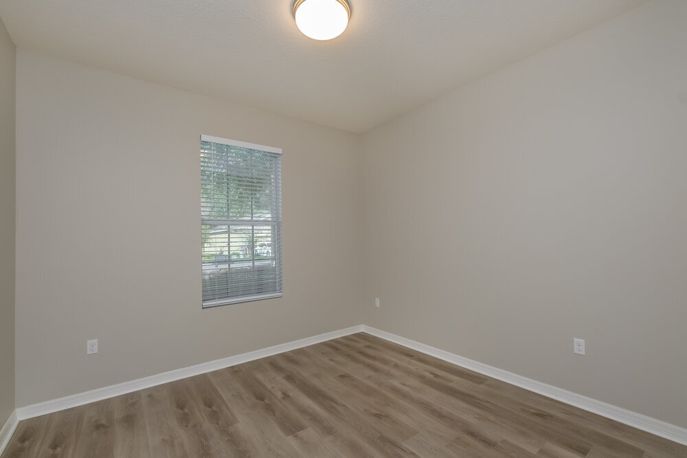 Building Photo - 6222 Twin Bridges Dr