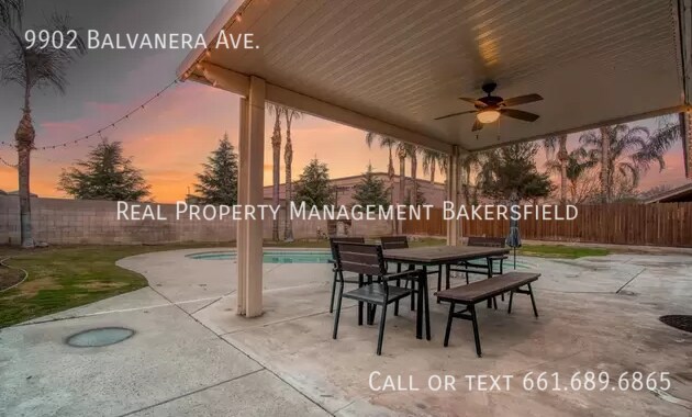 Building Photo - 9902 Balvanera Ave