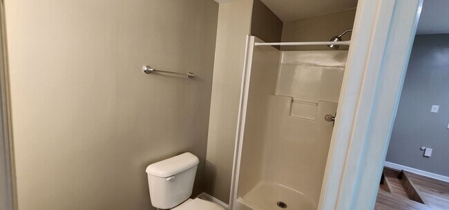 Building Photo - Single Family Home 3BR / 2.5BA