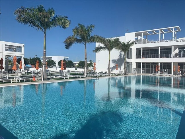 Building Photo - 6326 NW 105th Pl