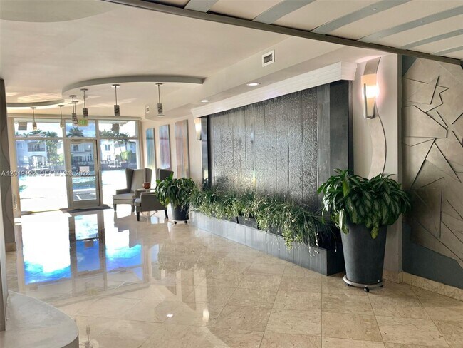 Building Photo - 1500 S Ocean Dr