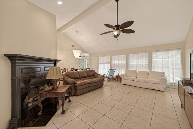 Building Photo - 8203 Paddington Pl Dr