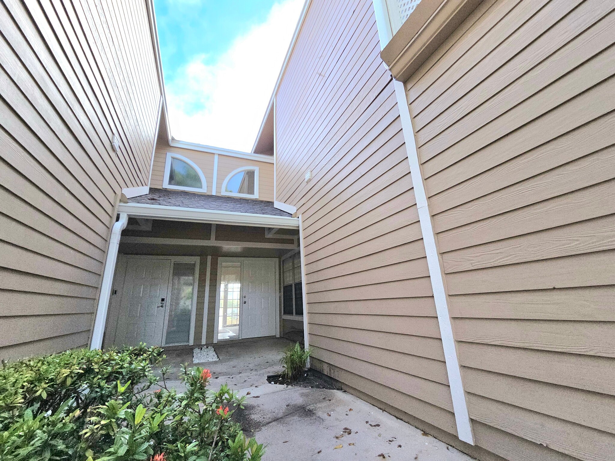 Building Photo - 5305 Buckhead Cir