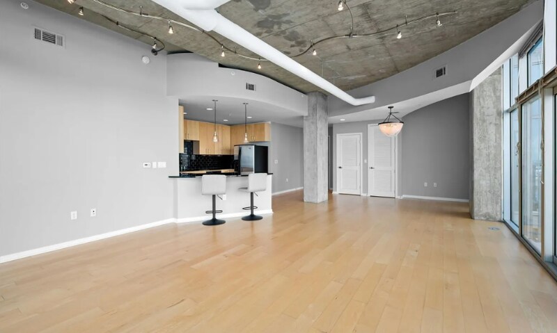 Building Photo - 1700 Bassett St