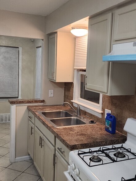 Building Photo - 1494 Diagonal Rd