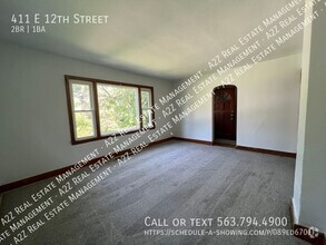 Building Photo - 411 E 12th St