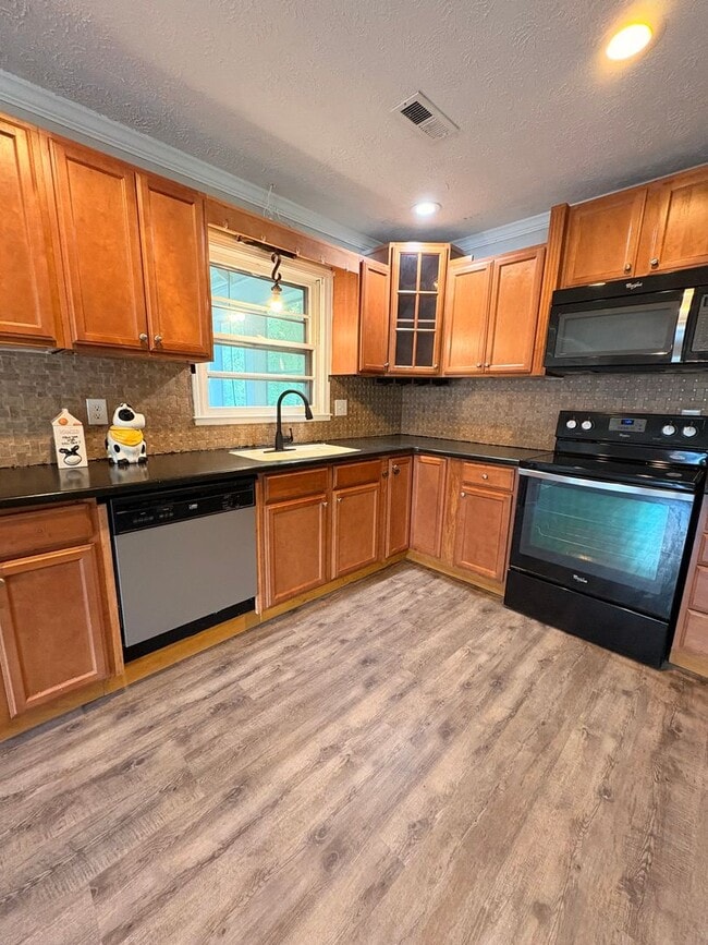 Building Photo - Spacious 3-Bedroom Ranch Home in Thomasville