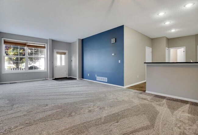 Building Photo - 2 Bedroom 2 Bath Beautiful Modern Living in Maple Grove for $2,150/month! 2 Stall Garage Included!