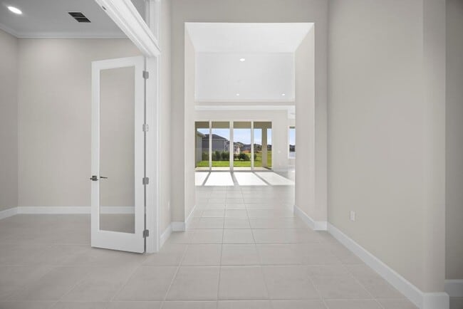 Building Photo - 5741 Beechnut Dr