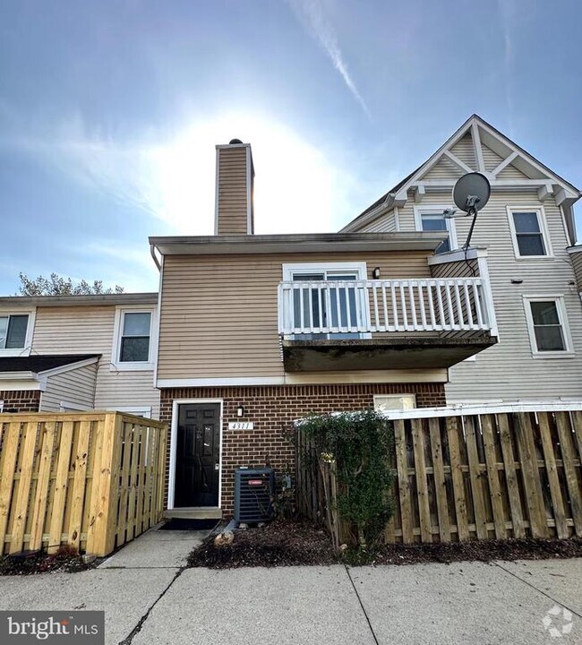 Building Photo - 4311 Pembrook Village Dr