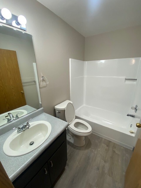 Hall Bathroom - Maple View Apartments