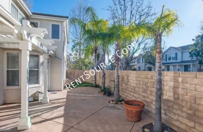 Building Photo - 5053 Woodbridge Ln