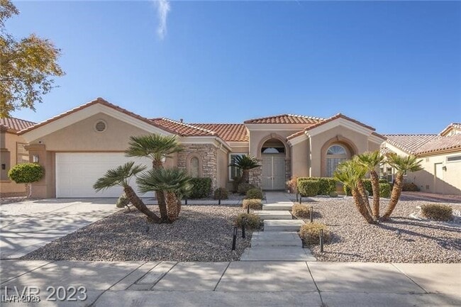 Building Photo - 3033 Highland Falls Dr