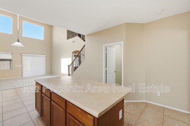 Building Photo - 44216 Palmen Dr