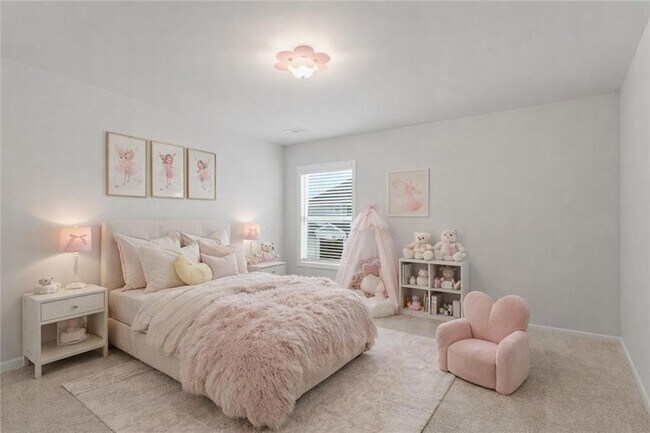 Building Photo - 2206 Chant St