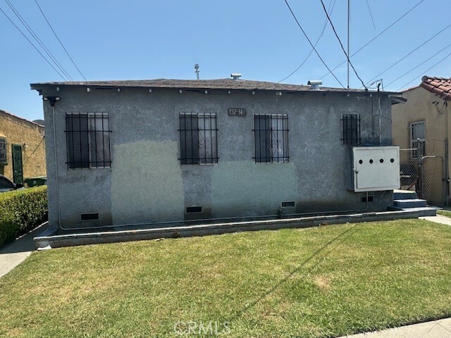Building Photo - 932 W 71st St