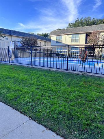 Building Photo - 10749 E NW Hwy