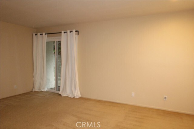 Building Photo - 1137 Rosecrans Ave