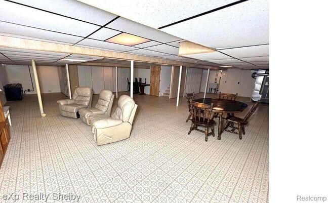 Building Photo - 13770 White Cap Dr