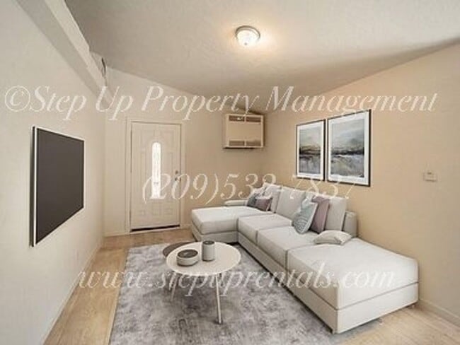 Building Photo - 11240 CA-49