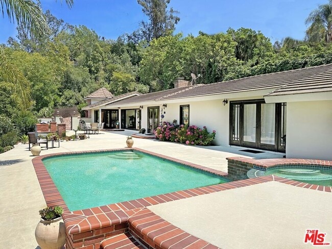 Building Photo - 12751 Mulholland Dr