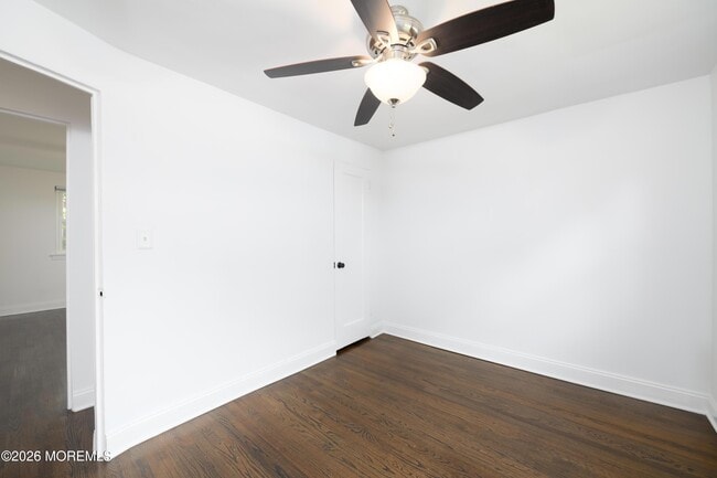 Building Photo - 158 Manor Dr