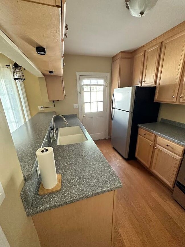 Building Photo - 305 Hanover Arms Ct