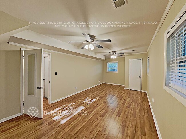 Building Photo - 306 Concord Woods Dr SE