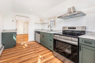 Building Photo - 108 Washington St