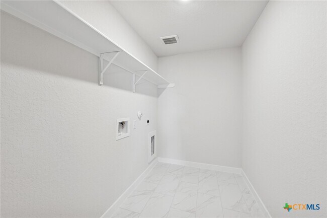 Building Photo - 129 Radnor Rd