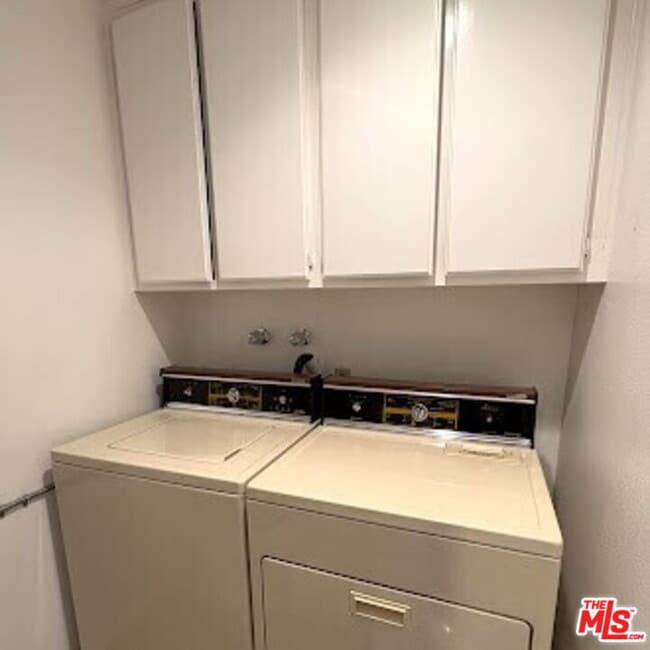 Building Photo - 22525 Sherman Way