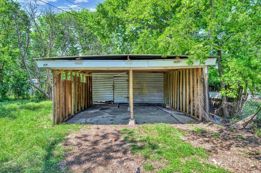 Building Photo - 3017 Alexander Ave