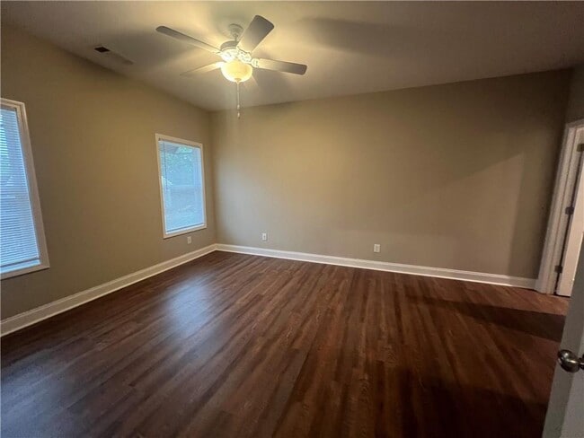 Building Photo - 536 Liberty Pk Dr