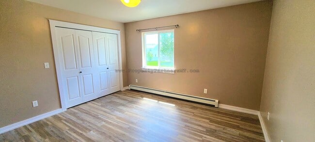 Building Photo - *** Beautiful Condo - 3Bed 2Bath ***