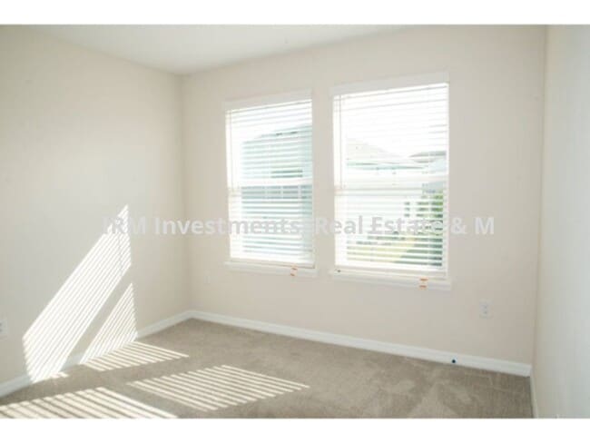 Building Photo - Brand New 3 bedroom townhome in Waterbrook