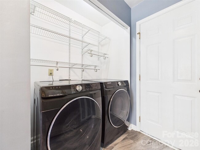 Building Photo - 14133 Walkers Crossing Dr