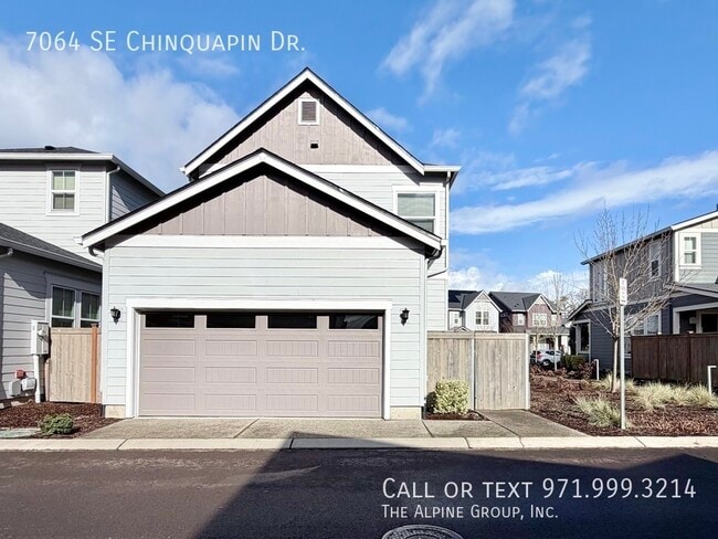 Building Photo - 7064 SE Chinquapin Dr