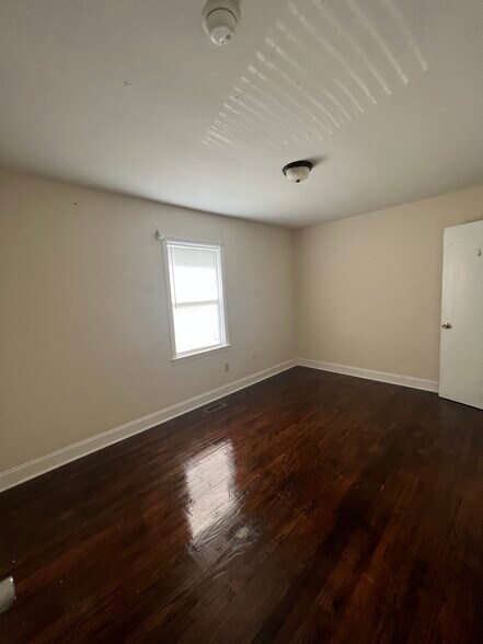 Building Photo - 720 Greensboro Ave