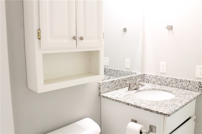 Building Photo - 5007 SW Fieldstone Blvd