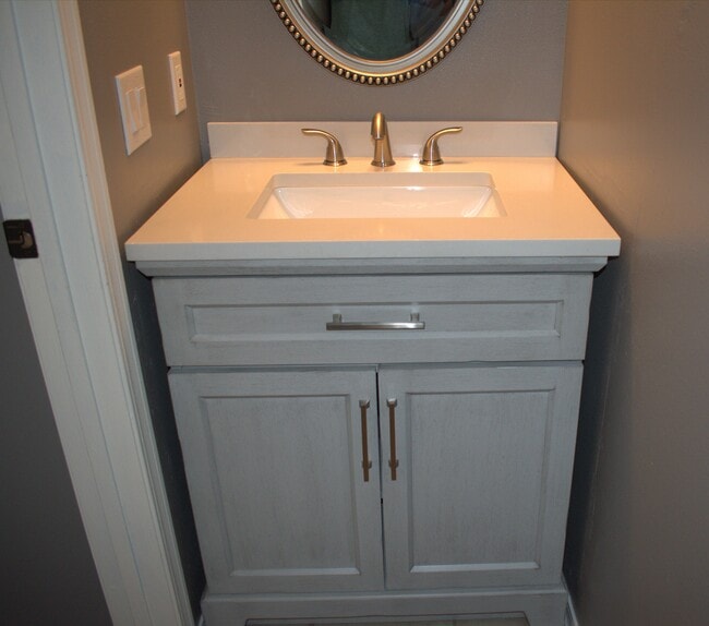 Building Photo - 3801 Smoke Tree Dr