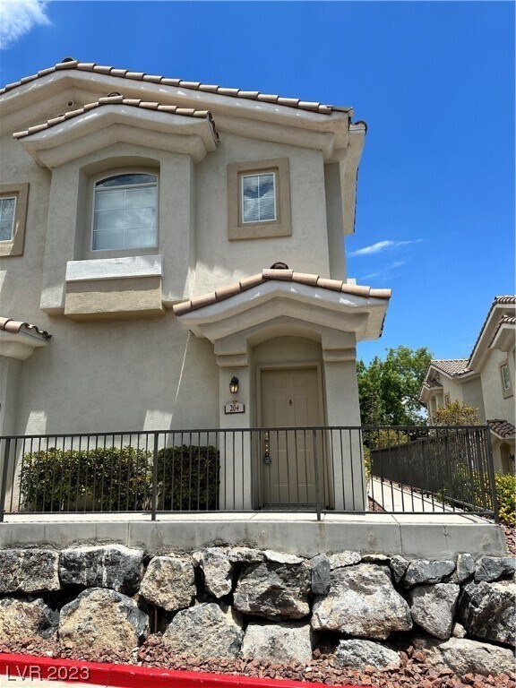 Building Photo - 1500 Ruby Cliffs Ln