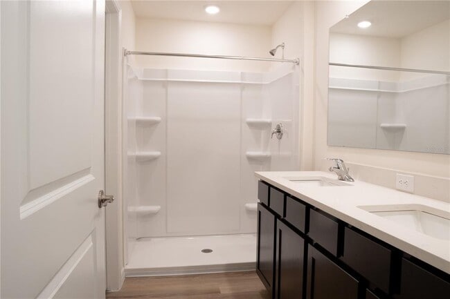 Building Photo - 2894 NE 21st Ct Rd