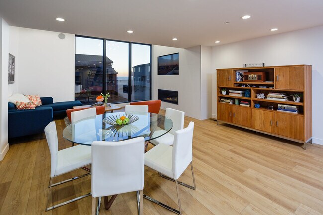 Building Photo - 3920 O-Fully Furnished | Hollywood Beach |...
