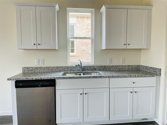 Building Photo - 10348 Rosegreen Ln