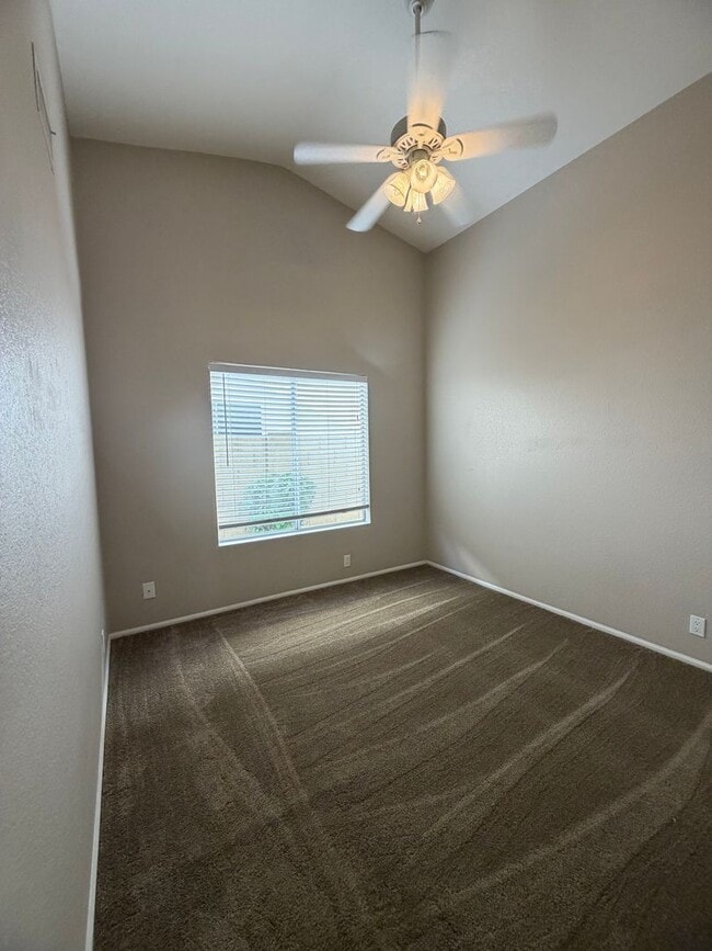 Building Photo - Desirable Arrowhead Ranch Home